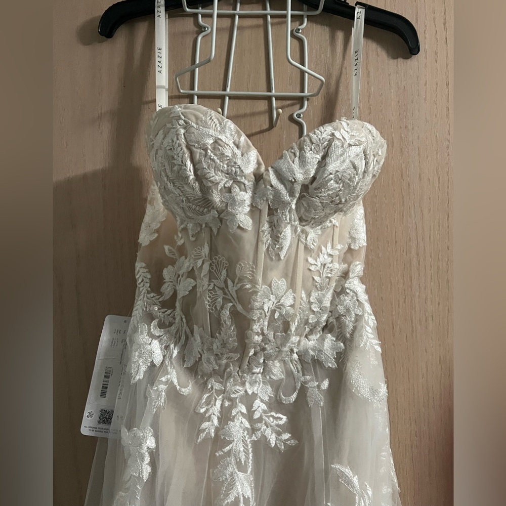 NWT Azazie Aurorie Wedding Dress, Sweetheart Corset Tulle Lace A-Line, Size 4 - Picture 7 of 9